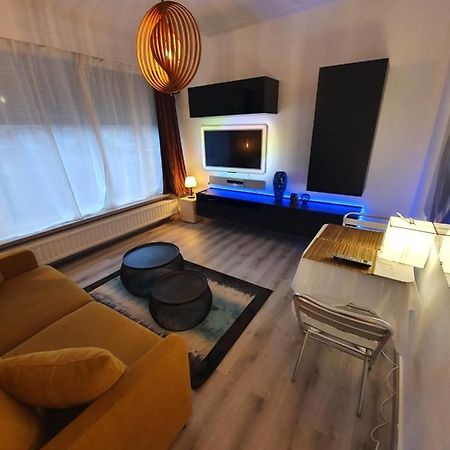 Cosy Corner In Quiet Suburb - All Cars Allowed Antwerpen Exteriör bild